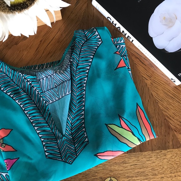 Sheer tunic - Picture 1 of 2